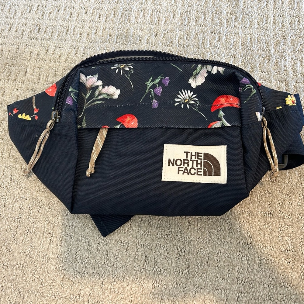 North face fanny pack.